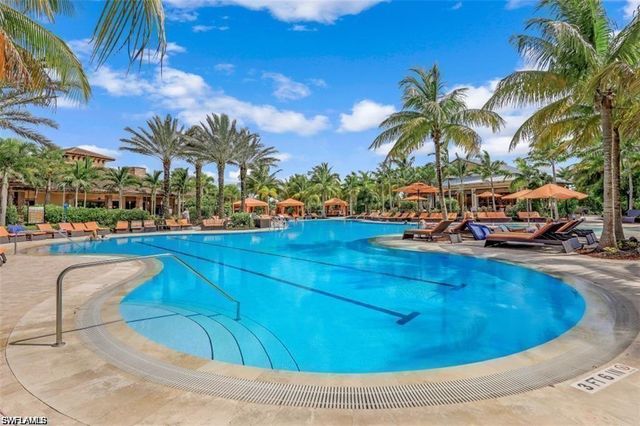 8888 Savona CT, Naples, FL 34119