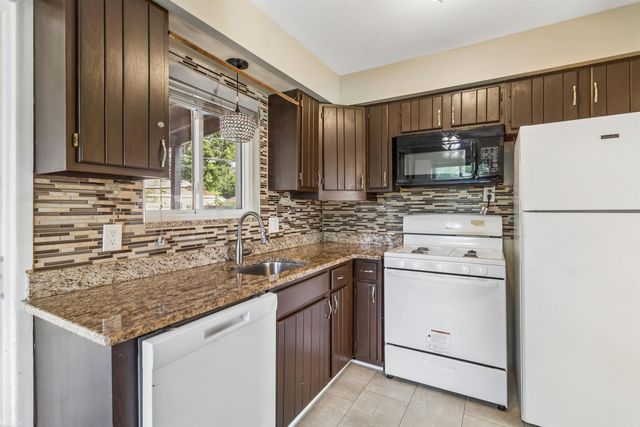 35733 Simon Drive, Clinton Township, MI 48035
