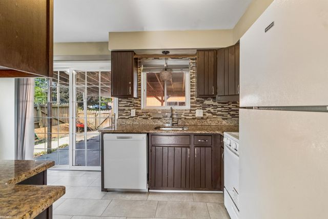 35733 Simon Drive, Clinton Township, MI 48035