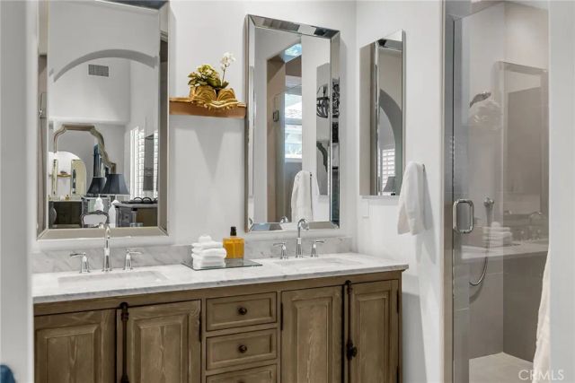 7420 Via Montecito, Riverside, CA 92506