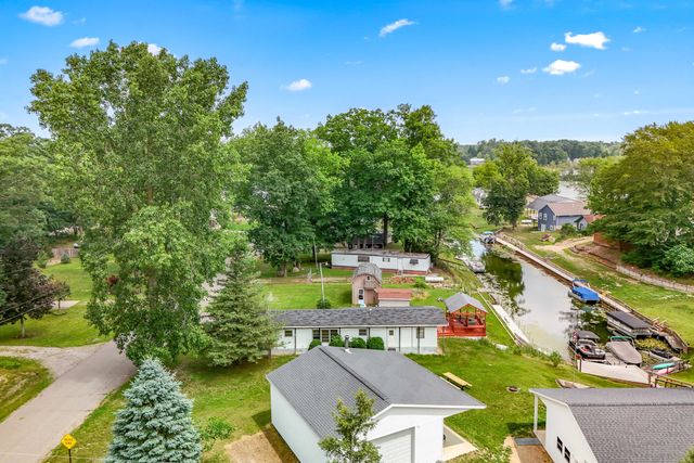 6915 Rowley Drive, Osseo, MI 49266