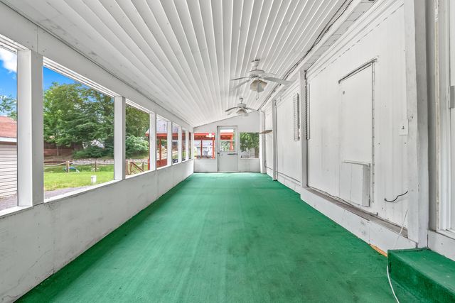 6915 Rowley Drive, Osseo, MI 49266