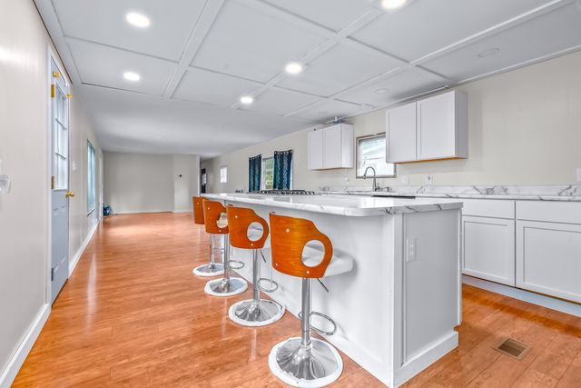6915 Rowley Drive, Osseo, MI 49266