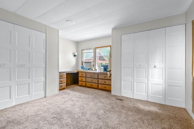 6915 Rowley Drive, Osseo, MI 49266