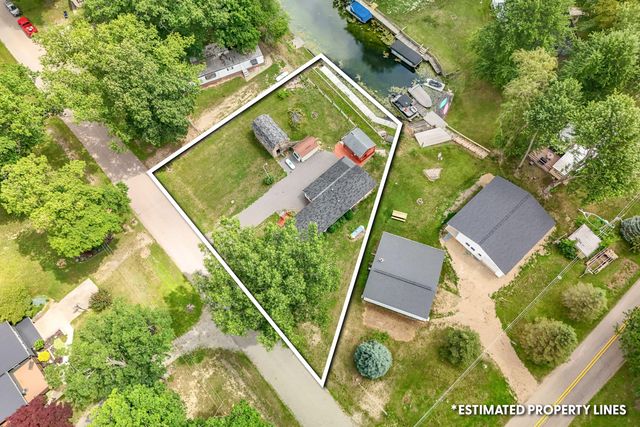 6915 Rowley Drive, Osseo, MI 49266