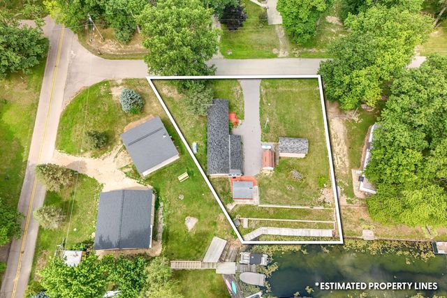 6915 Rowley Drive, Osseo, MI 49266