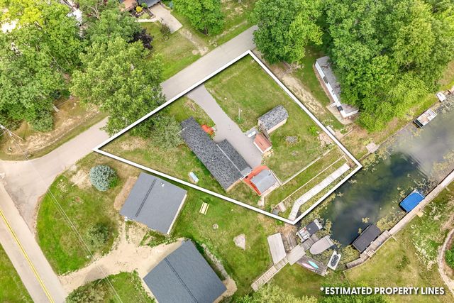 6915 Rowley Drive, Osseo, MI 49266