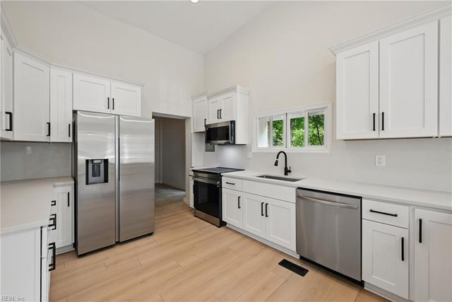 1202 Land ST, Norfolk, VA 23502