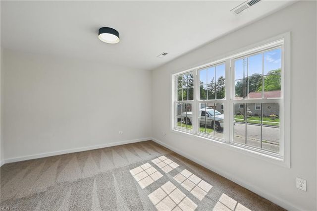 1202 Land ST, Norfolk, VA 23502