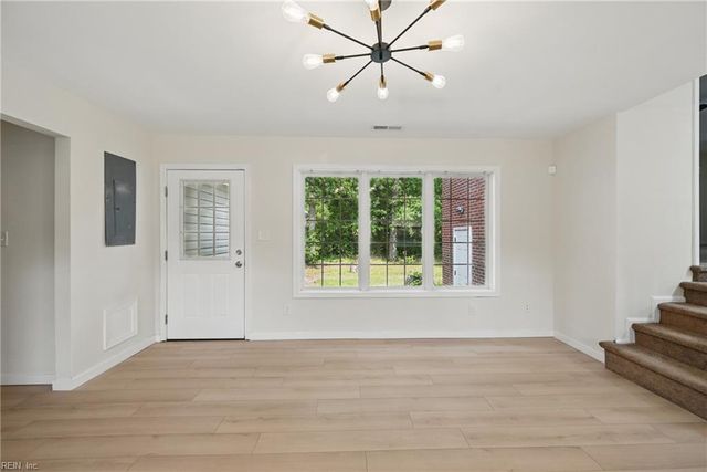 1202 Land ST, Norfolk, VA 23502