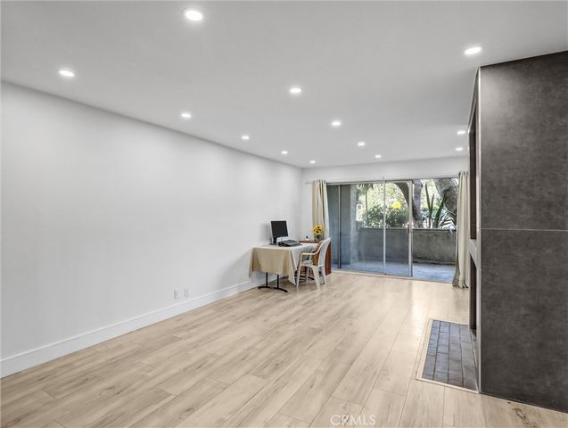 440 Veteran Avenue 102, Los Angeles, CA 90024