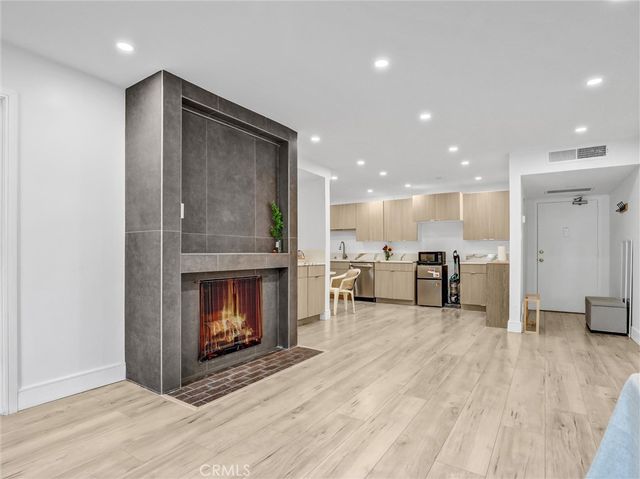 440 Veteran Avenue 102, Los Angeles, CA 90024