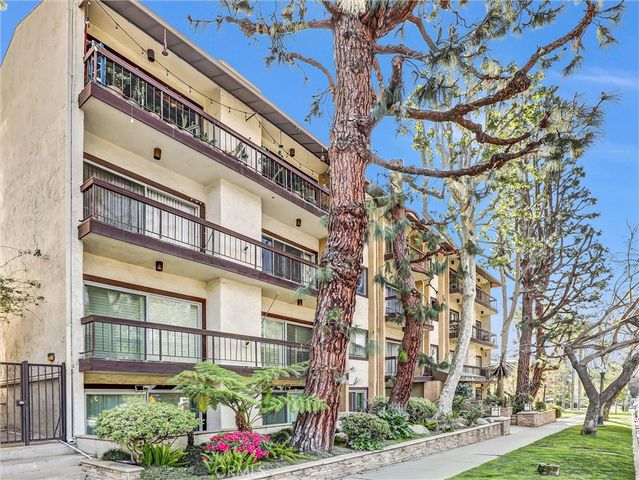 440 Veteran Avenue 102, Los Angeles, CA 90024