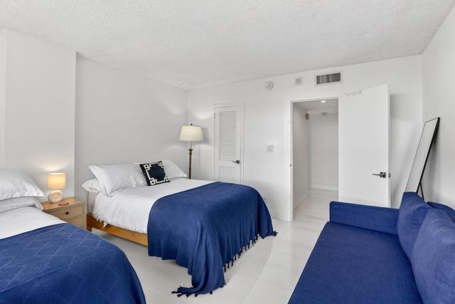 1170 N Federal Highway 501, Fort Lauderdale, FL 33304