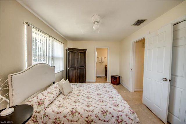 4156 Country Club BLVD SE, Cape Coral, FL 33904