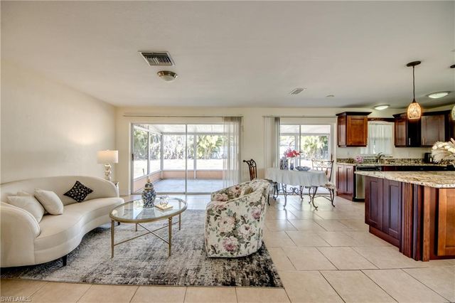 4156 Country Club BLVD SE, Cape Coral, FL 33904