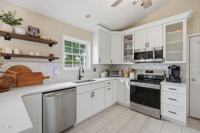 579 4th Avenue, Jonesborough, TN 37659