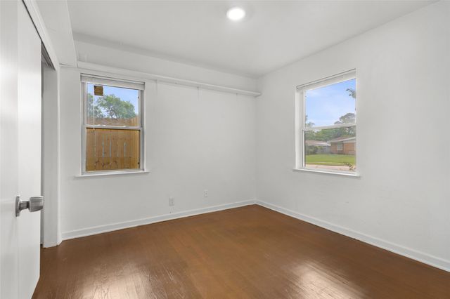 1513 Park Place, Irving, TX 75061