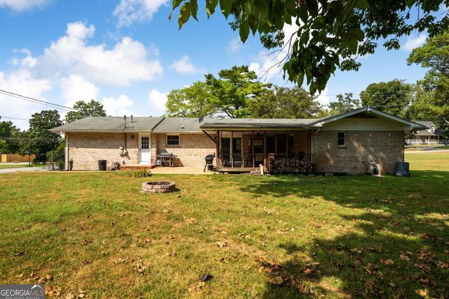 2130 Colonial Parkway Drive, Chattanooga, TN 37421