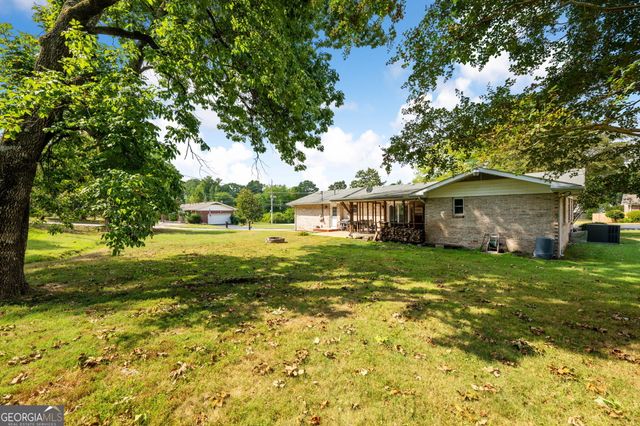 2130 Colonial Parkway Drive, Chattanooga, TN 37421