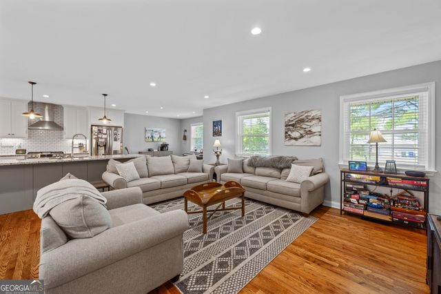 2130 Colonial Parkway Drive, Chattanooga, TN 37421