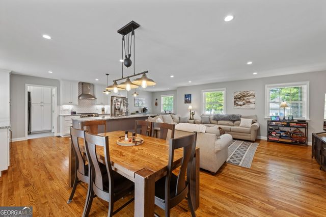2130 Colonial Parkway Drive, Chattanooga, TN 37421