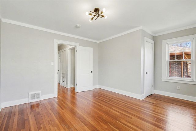 138 Burton Street, Grand Rapids, MI 49507