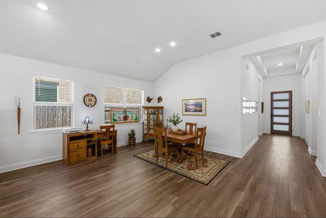 602 Jefferson DR, Kyle, TX 78640