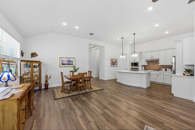 602 Jefferson DR, Kyle, TX 78640