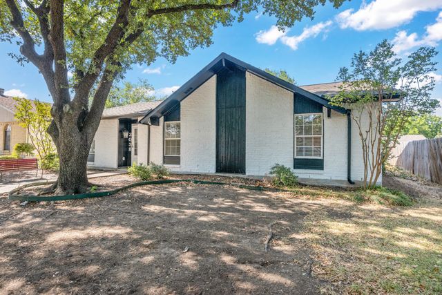 2038 Ash Hill Road, Carrollton, TX 75007