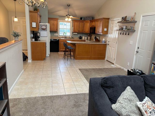 26 ELK Court, Washington, IL 61571
