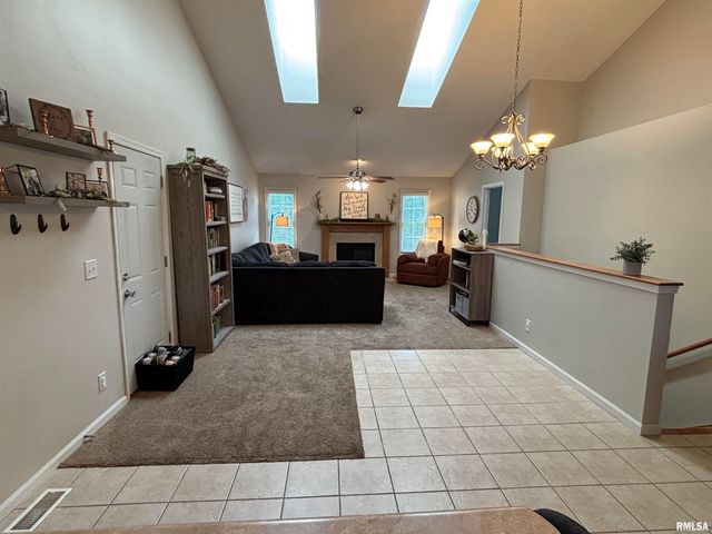 26 ELK Court, Washington, IL 61571