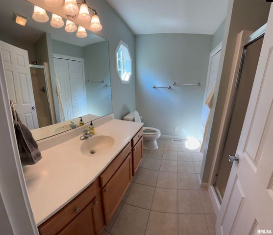 26 ELK Court, Washington, IL 61571