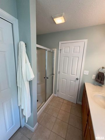 26 ELK Court, Washington, IL 61571