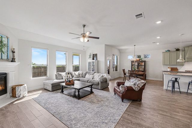 1400 Green Valley Way, Celina, TX 75009