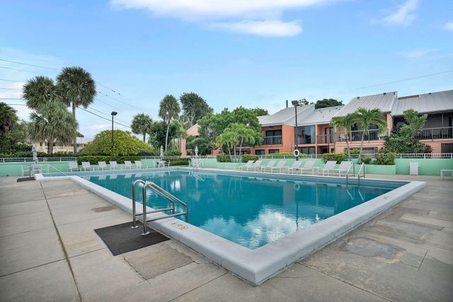 98202 Windward Avenue, Key Largo, FL 33037