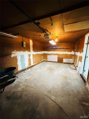 544 Thurston Avenue, Ferguson, MO 63134