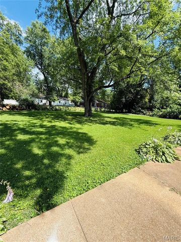 544 Thurston Avenue, Ferguson, MO 63134