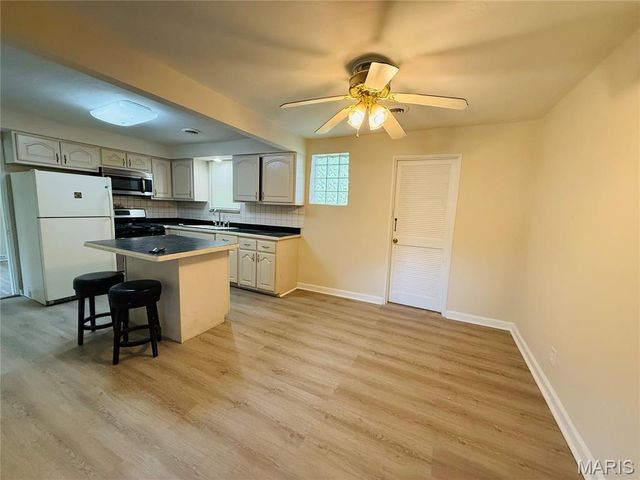 544 Thurston Avenue, Ferguson, MO 63134