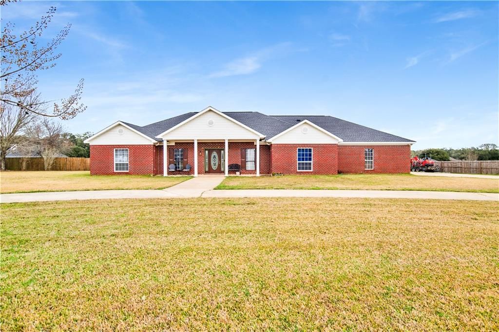8380 South Wind S Drive, Irvington, AL 36544
