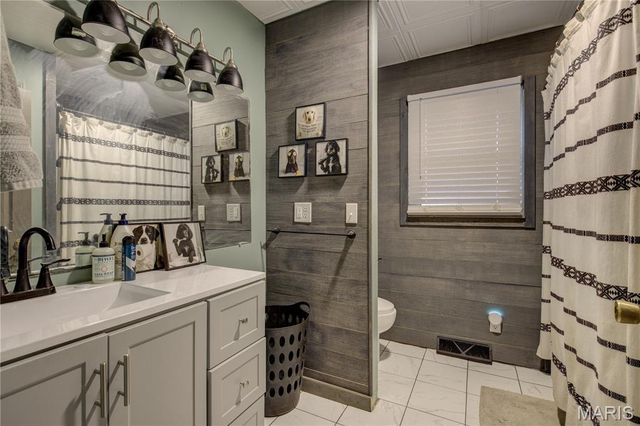 406 Lynn Street, Sikeston, MO 63801