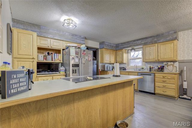 406 Lynn Street, Sikeston, MO 63801