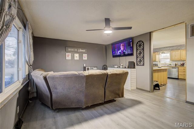 406 Lynn Street, Sikeston, MO 63801