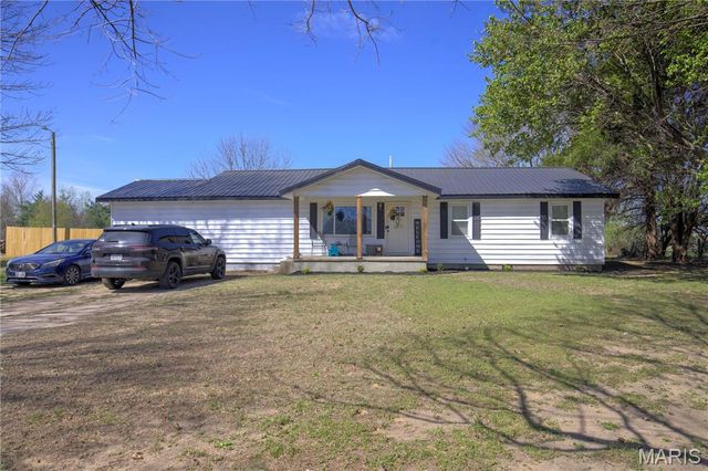 406 Lynn Street, Sikeston, MO 63801