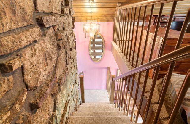 1022 W Young Avenue, Stilwell, OK 74960