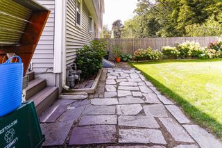 112 Hollis St 112, Lowell, MA 01852