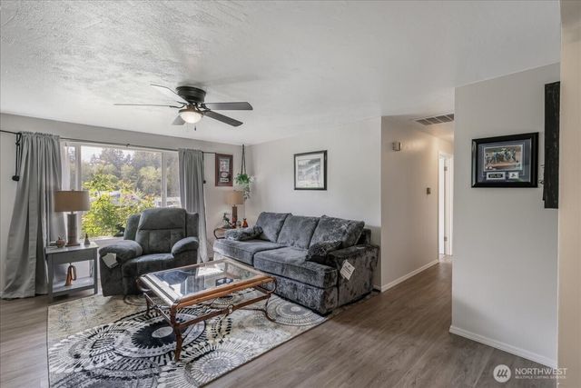 2457 White Cedar Drive SE, Port Orchard, WA 98366