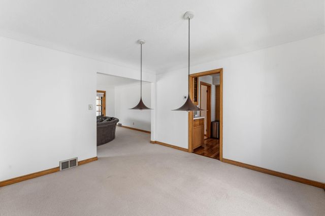 1801 Oliver Avenue N, Minneapolis, MN 55411