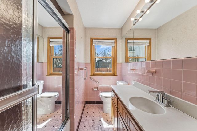 1801 Oliver Avenue N, Minneapolis, MN 55411