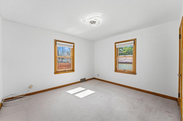 1801 Oliver Avenue N, Minneapolis, MN 55411